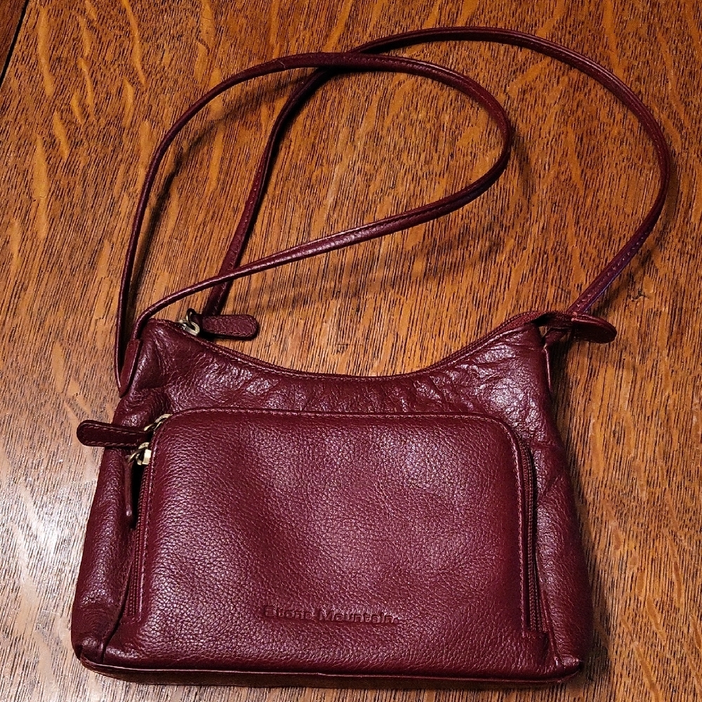 Stone Mountain Accessories Wine Crossbody Bag
